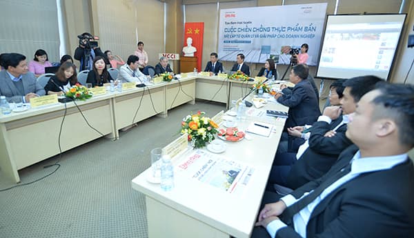 Cần nhiều giải pháp đồng bộ trong cuộc chiến chống thực phẩm bẩn