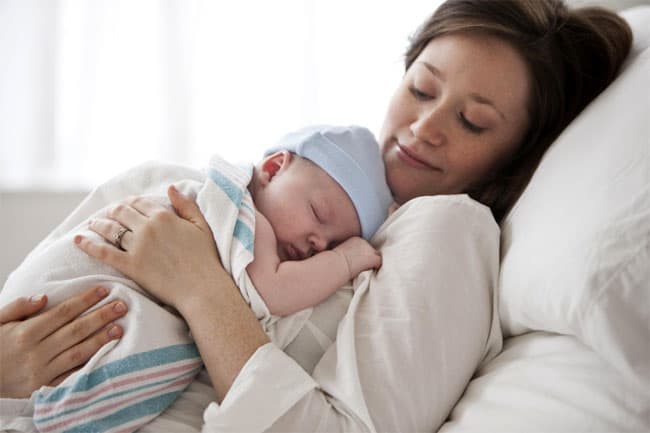 Nuôi con bằng sữa mẹ-“chìa khóa” giảm nguy cơ mắc bệnh tiểu đường