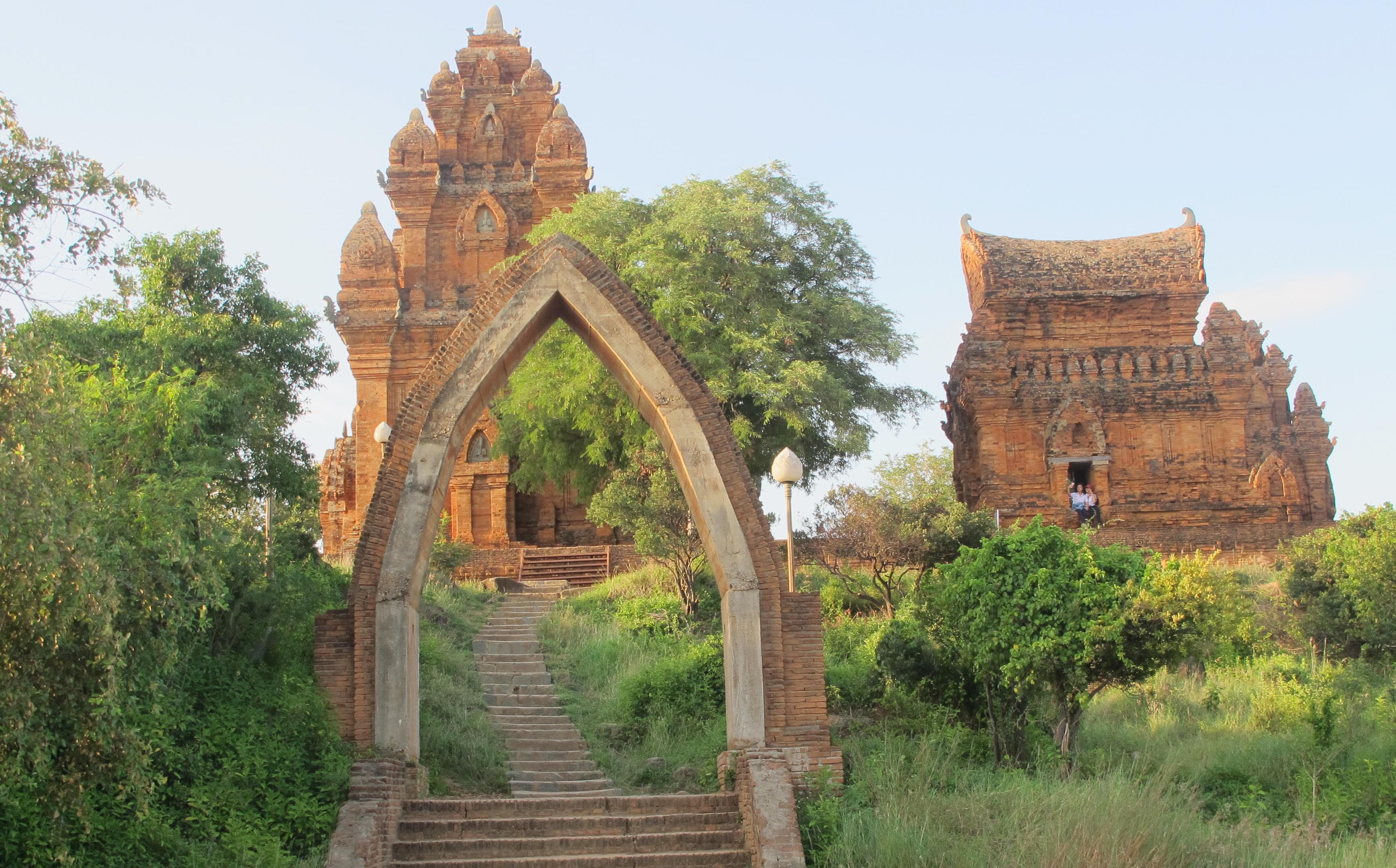 Huyền bí tháp Po Klong Garai