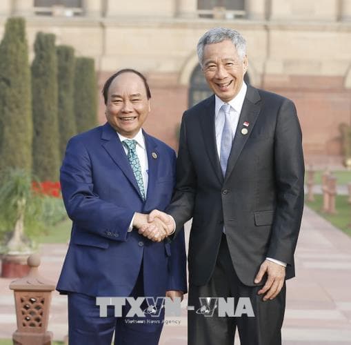 Thủ tướng Nguyễn Xuân Phúc tiếp xúc song phương bên lề Hội nghị cấp cao kỷ niệm ASEAN - Ấn Độ