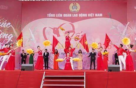 Chăm lo đời sống vật chất, tinh thần cho công nhân lao động