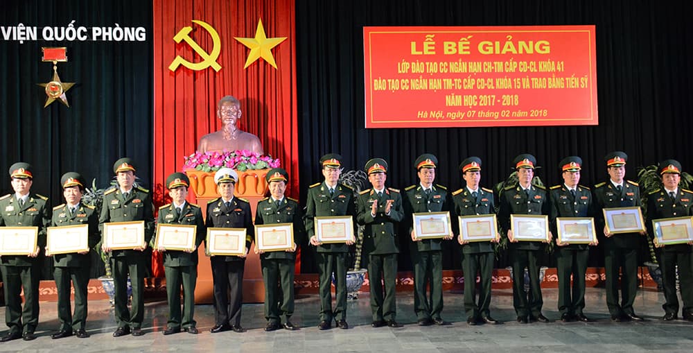 Học viện Quốc phòng bế giảng các lớp đào tạo cao cấp ngắn hạn chỉ huy tham mưu