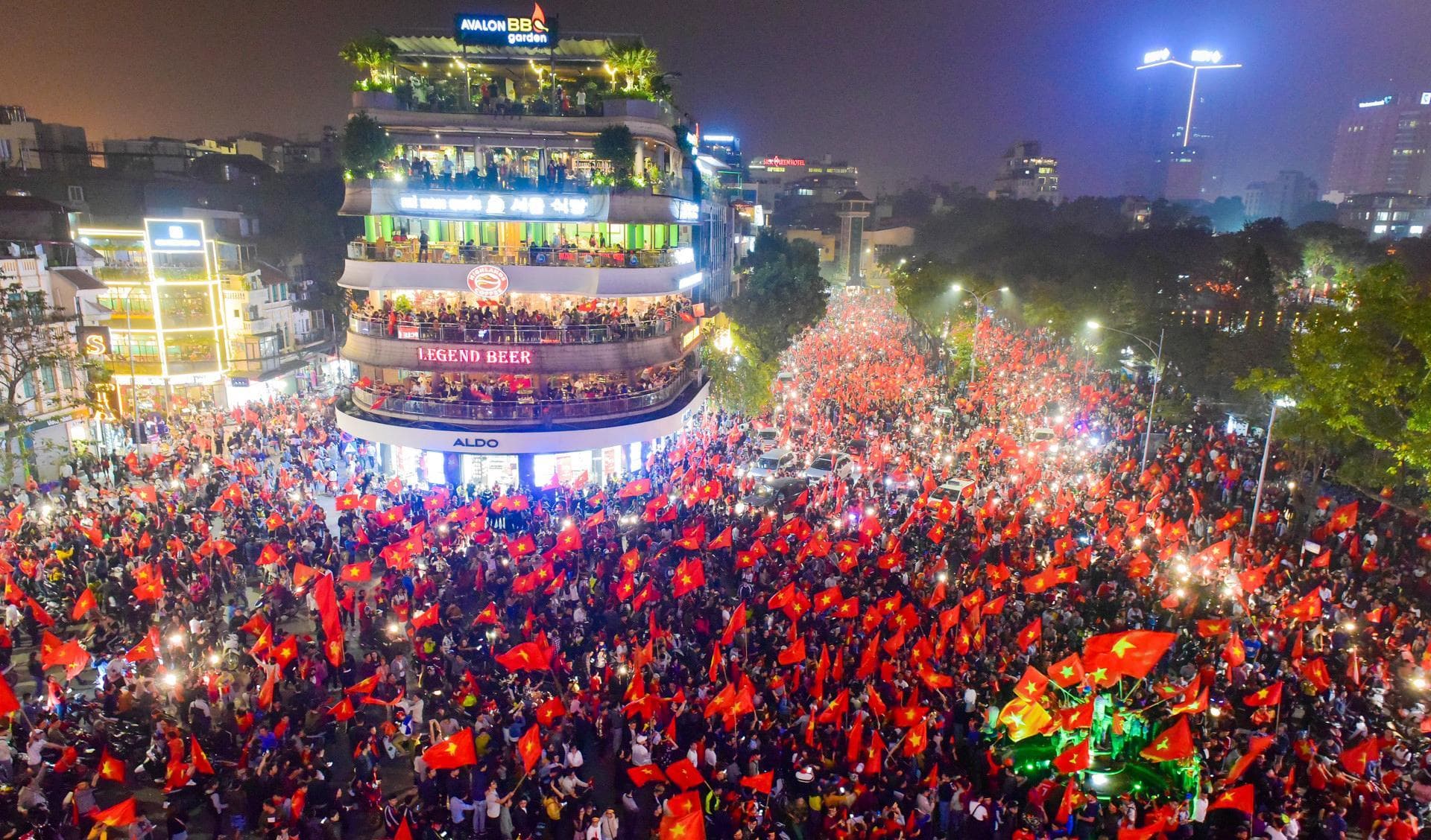 Vinh quang Việt Nam