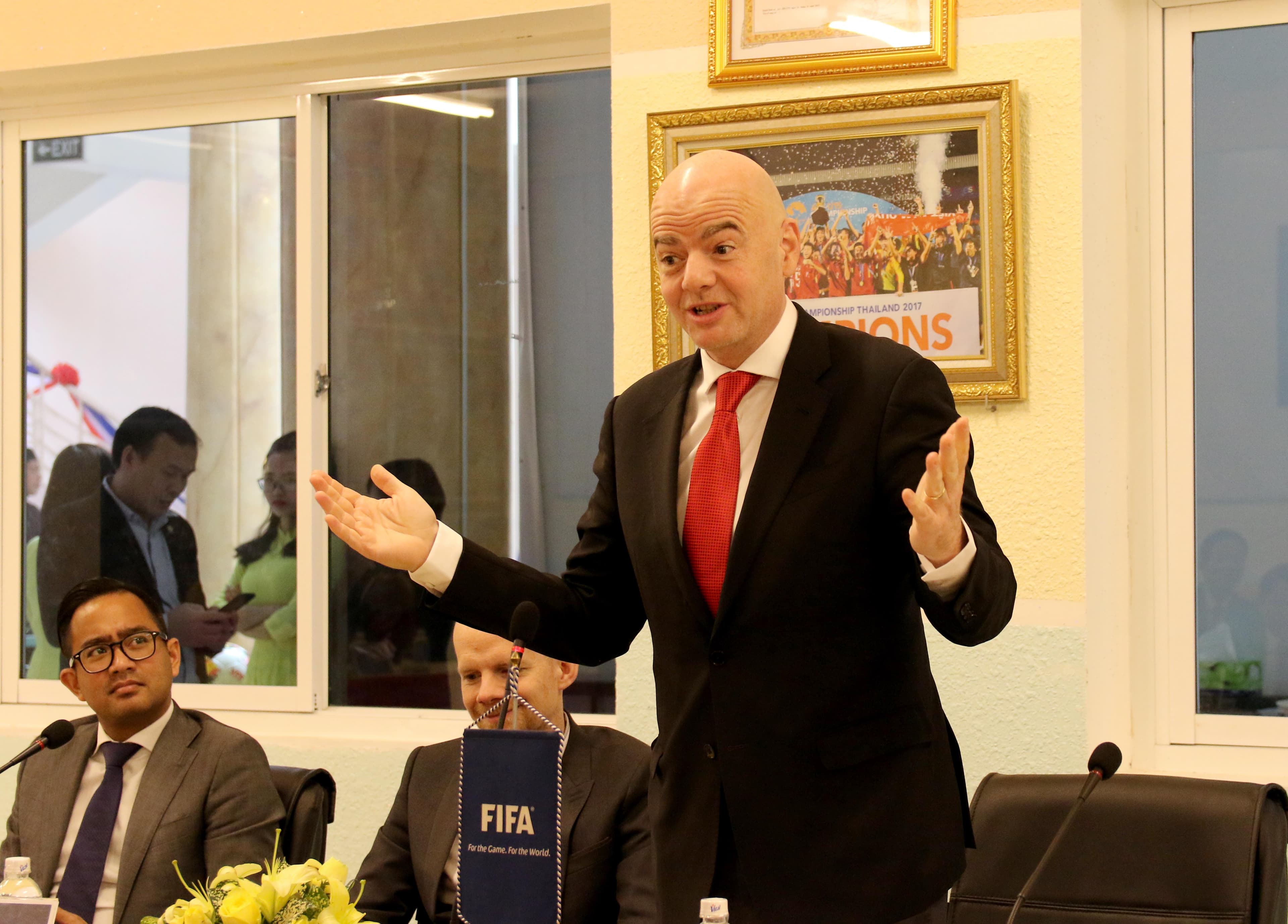 Chủ tịch FIFA Gianni Infantino ấn tượng với những thành quả của bóng đá Việt Nam