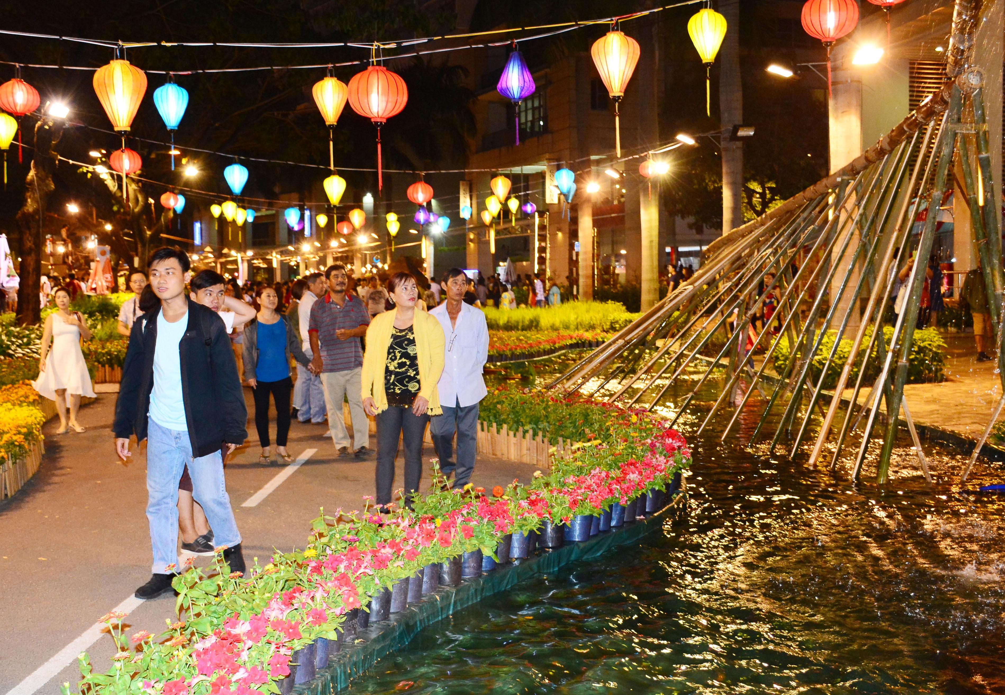 Rực rỡ Hội hoa Xuân Phú Mỹ Hưng – Tết Mậu Tuất 2018
