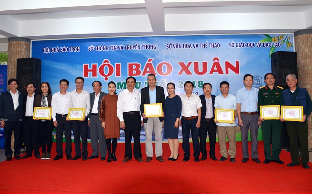 Khen thưởng 14 cơ quan báo chí tại Hội Báo Xuân Đà Nẵng 2018
