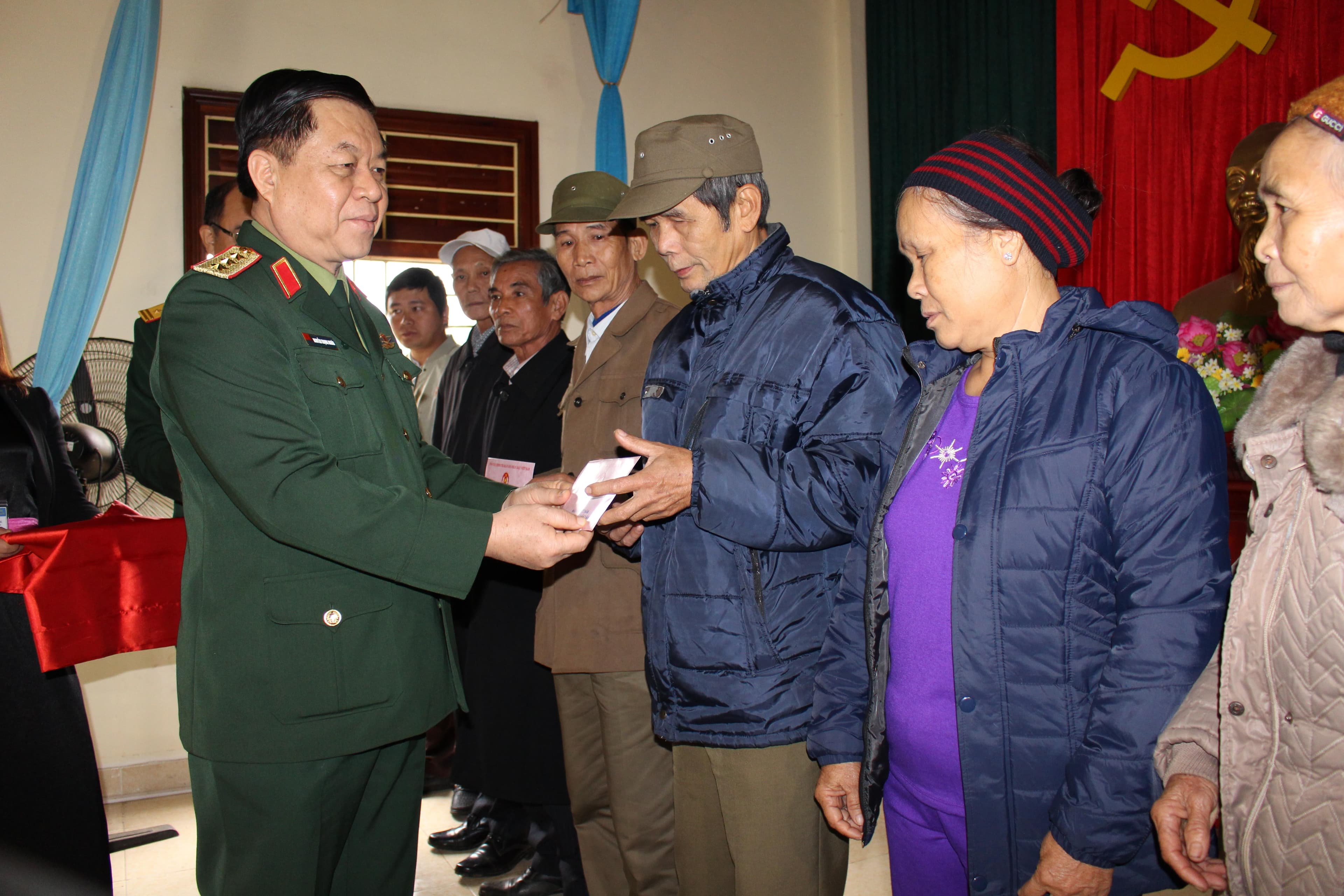 ATK thắm tình quân dân