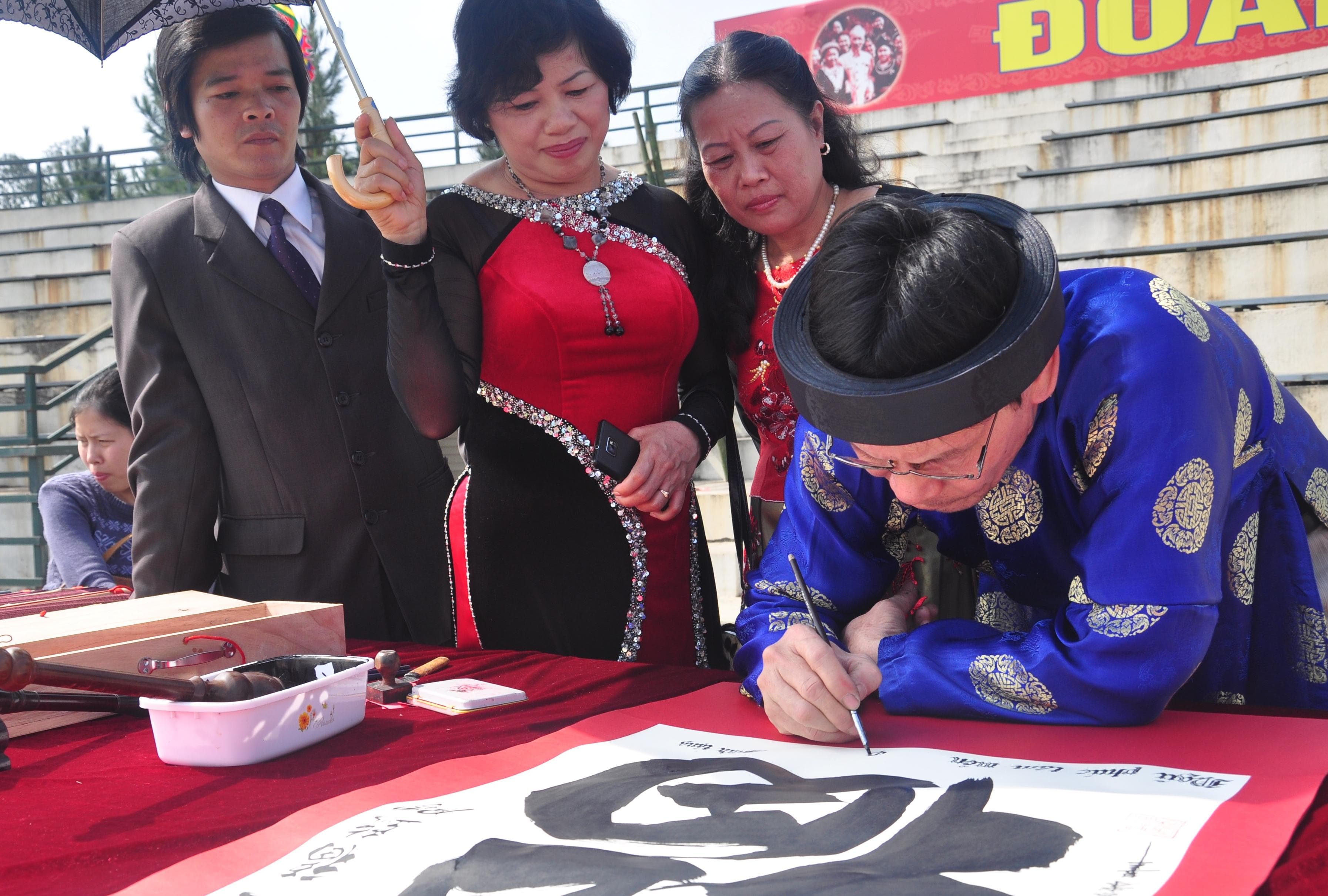 Thêm hiếu học nhờ tinh thần thầy đồ