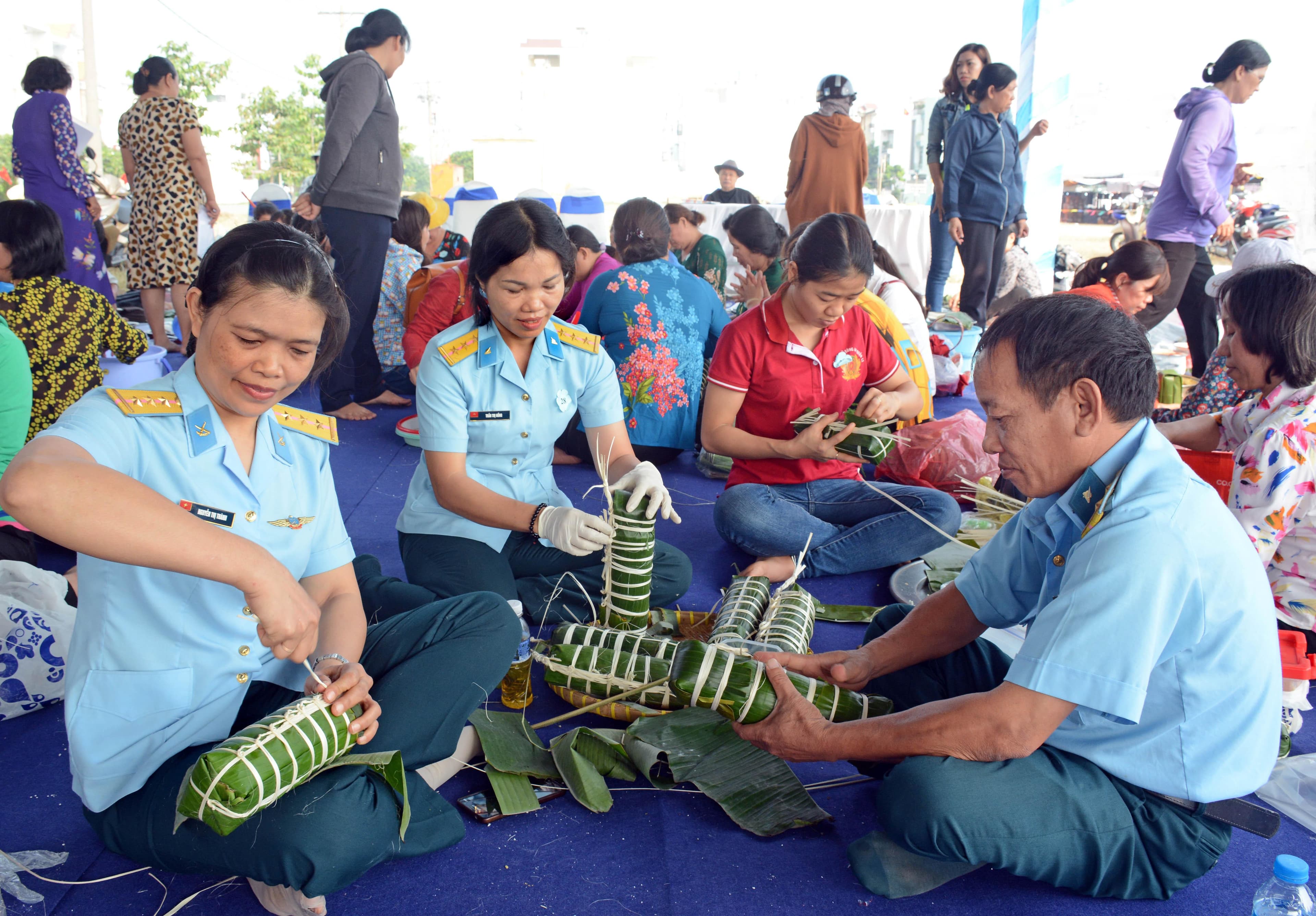 Xuân gắn kết tình quân - dân