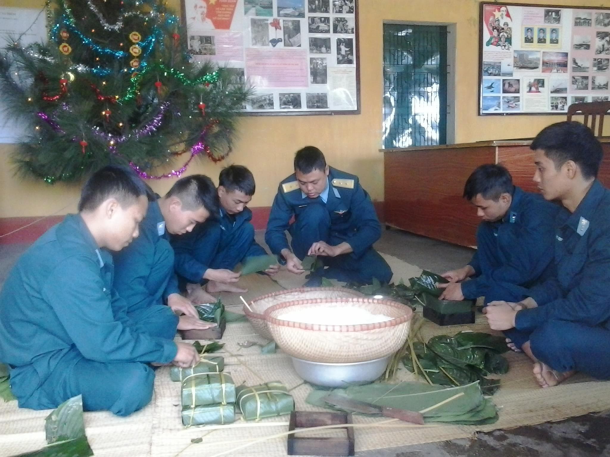 Ấm lòng hậu phương từ cánh thư chúc Tết