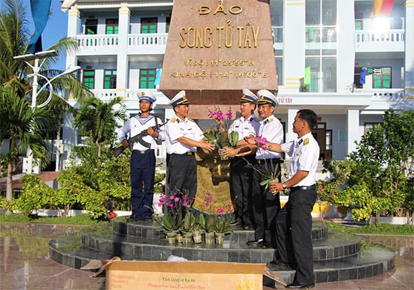 Tình Trường Sa lắng phía đại ngàn