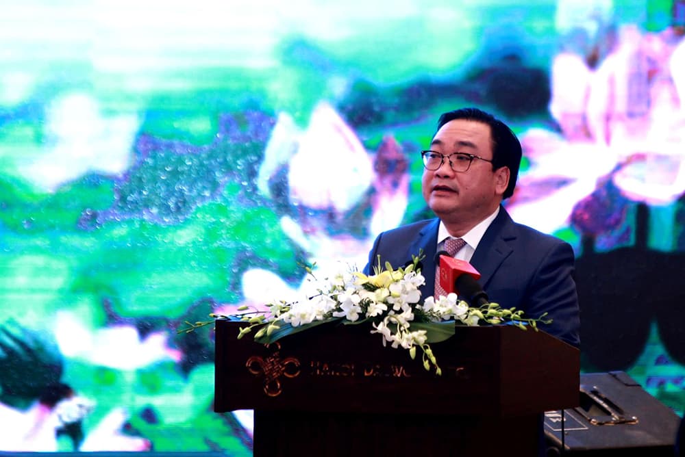 Đồng chí Hoàng Trung Hải chúc Tết đồng bào và chiến sĩ Thủ đô