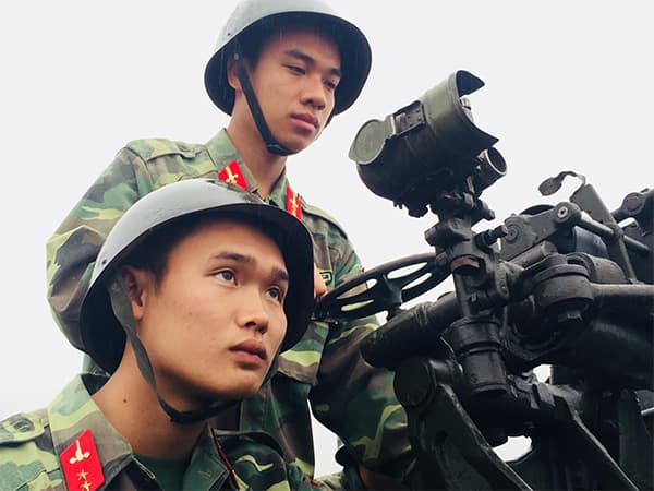 Trên trận địa ngày xuân