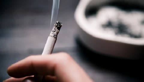 Vì sao Bộ Tài chính đề xuất tăng thuế thuốc lá?