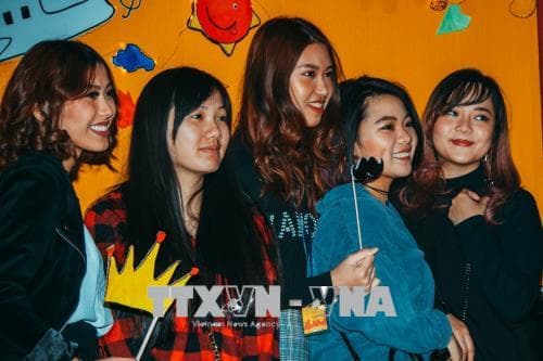 Concert 20 giờ bay - Khơi nguồn yêu thương của du học sinh Việt Nam tại Canada