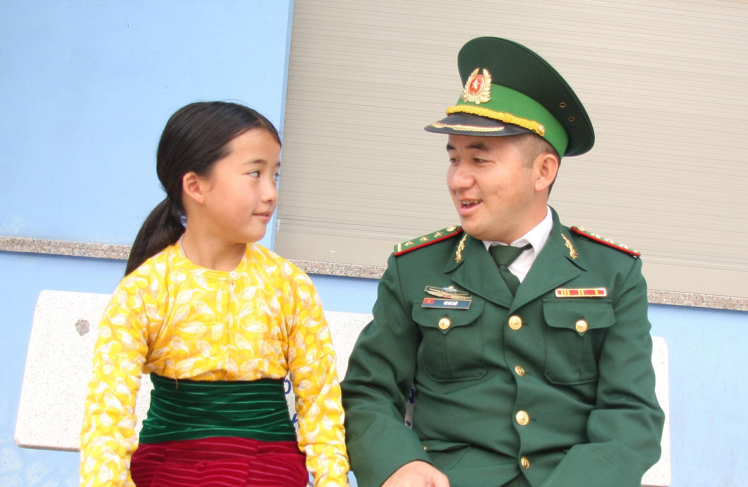 Góp sức cho sự đổi thay của bản làng