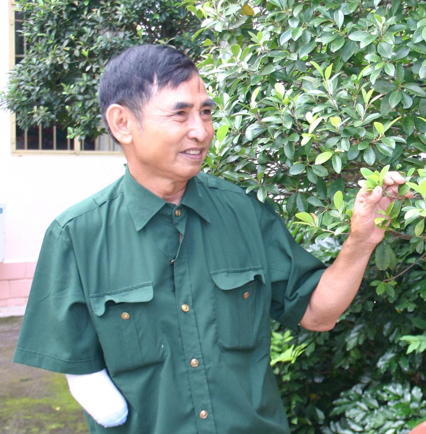 Vượt khó, làm kinh tế giỏi và giàu lòng nhân ái