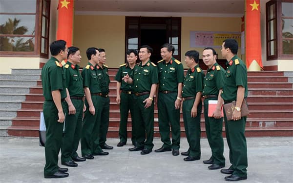 Cán bộ, đảng viên đi đầu trong chấp hành pháp luật, kỷ luật