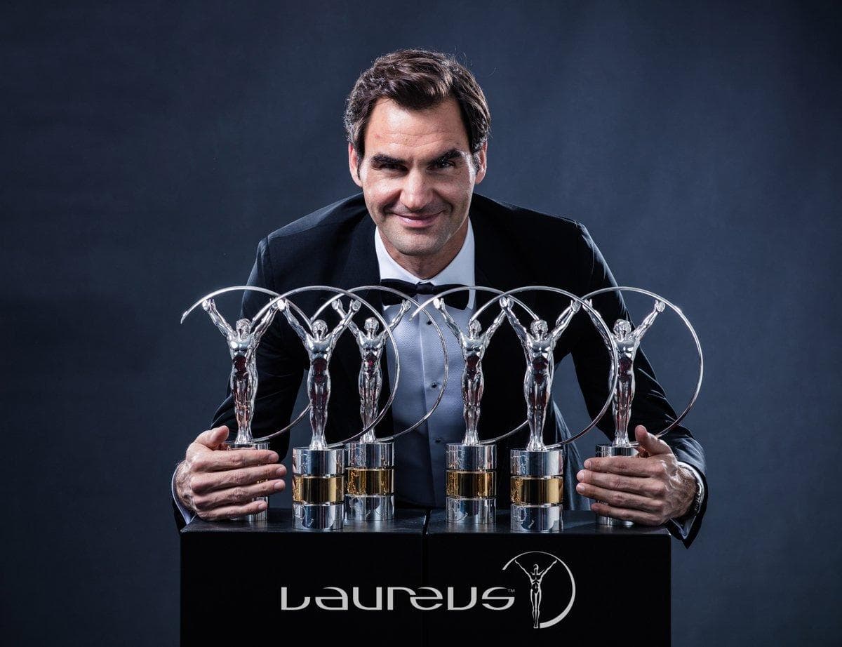 Tay vợt Federer lần thứ năm trở thành VĐV xuất sắc nhất thế giới