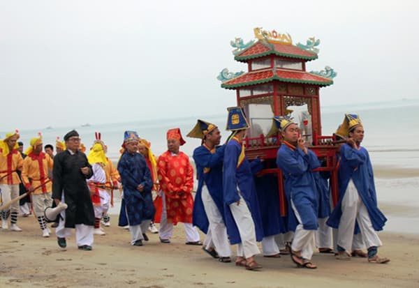 Đà Nẵng: Sôi động lễ hội cầu ngư