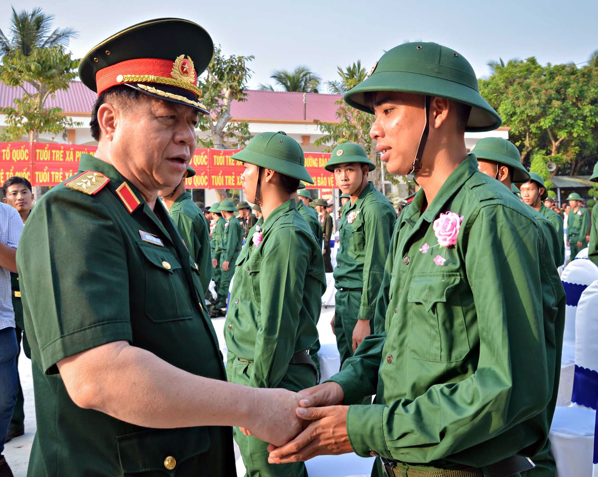 Thanh niên Đồng bằng sông Cửu Long nô nức tòng quân