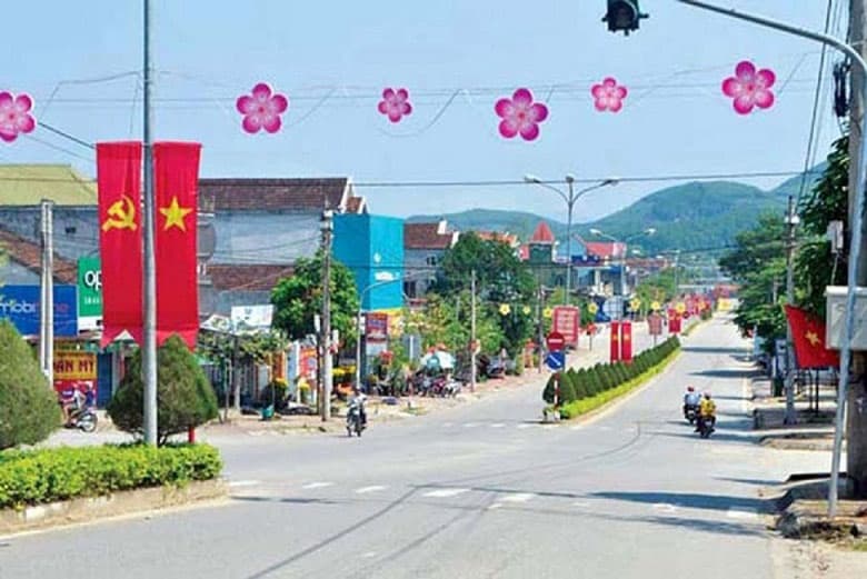 Phát huy truyền thống vẻ vang, xây dựng quê hương Ba Tơ ngày càng giàu mạnh