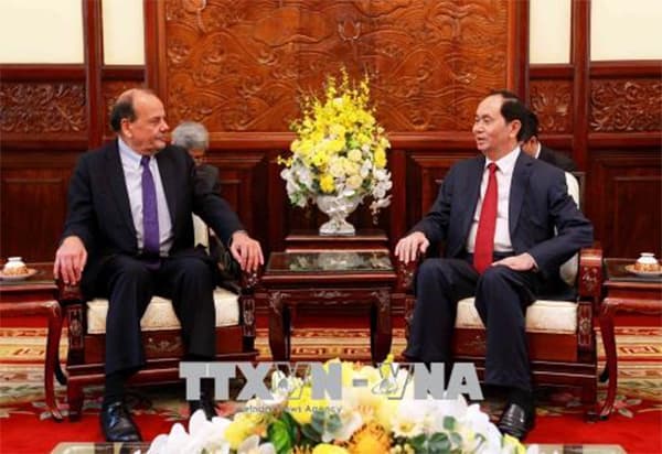 Chủ tịch nước Trần Đại Quang tiếp Đại sứ Chile tới chào kết thúc nhiệm kỳ