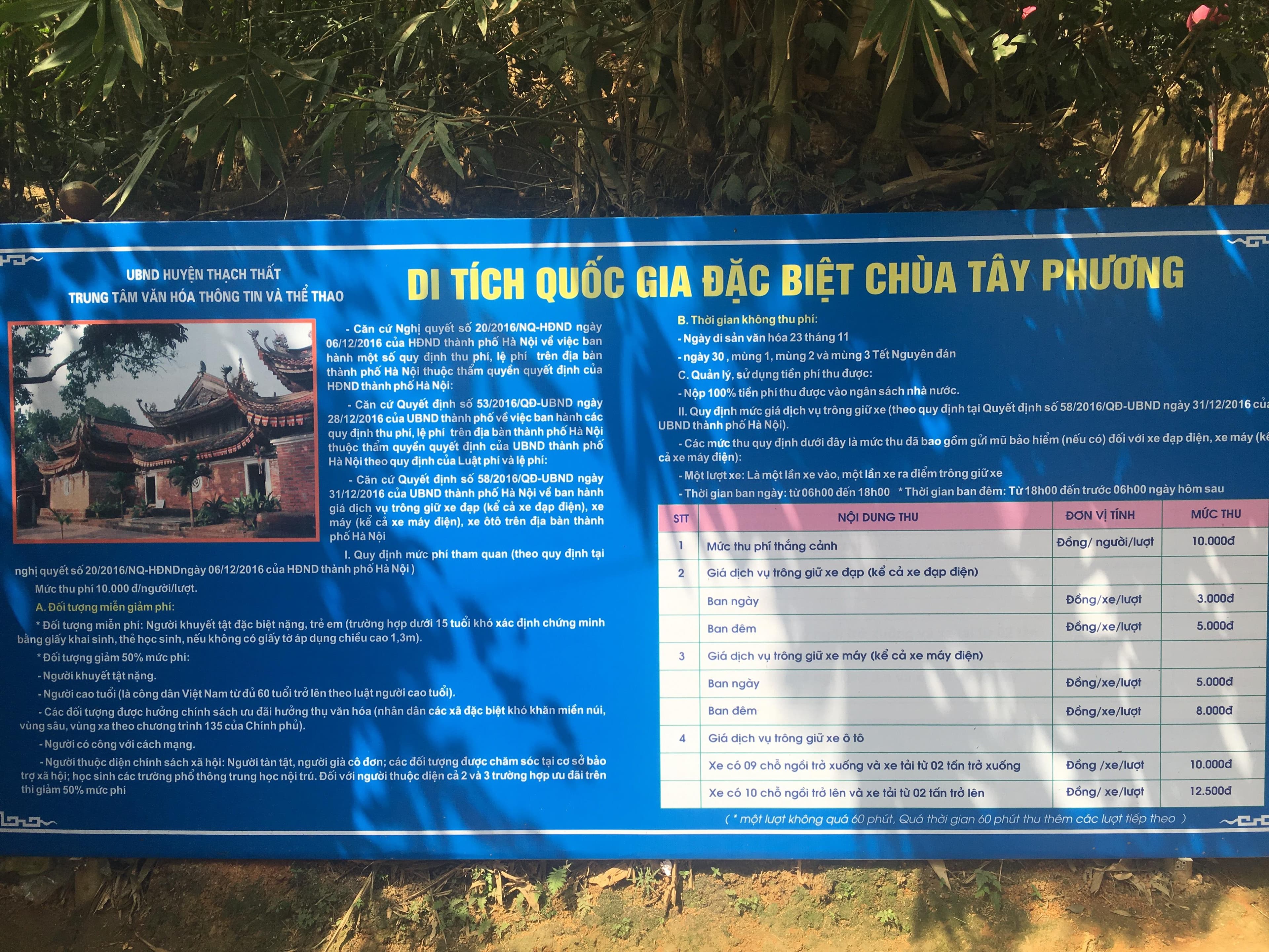 Thu phí tham quan thắng cảnh đền, chùa còn nhiều điểm chưa hợp lý