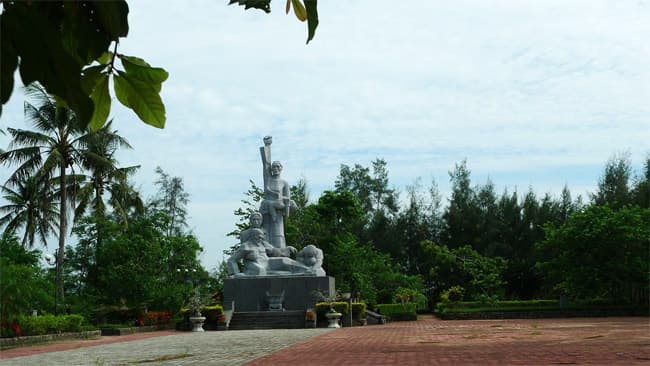 Mỹ Lai - Hoa hồng vẫn nở