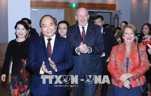 Thủ tướng Nguyễn Xuân Phúc gặp Toàn quyền Australia