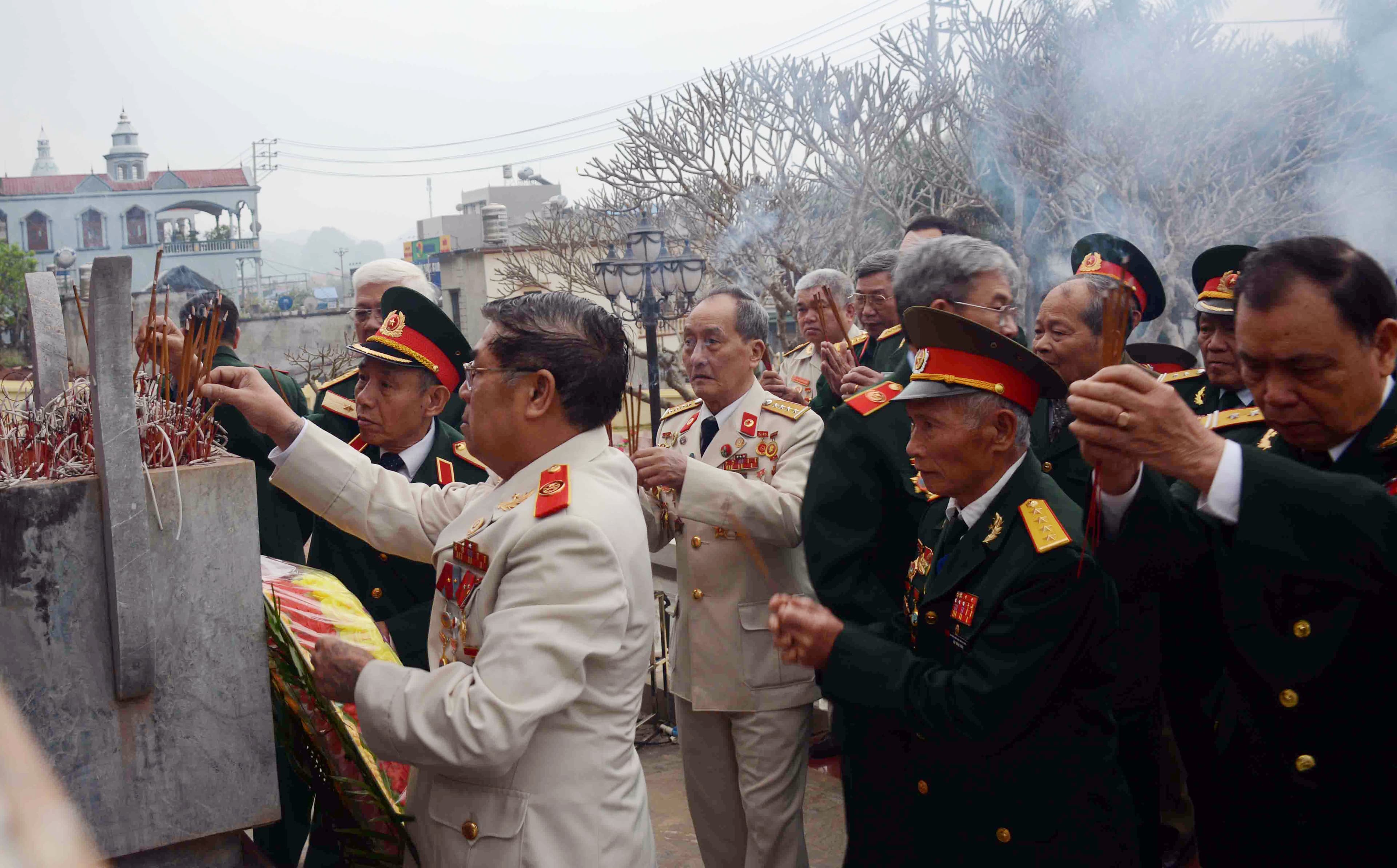 Phát huy phẩm chất Bộ đội Cụ Hồ, xung kích trên mặt trận xóa đói giảm nghèo