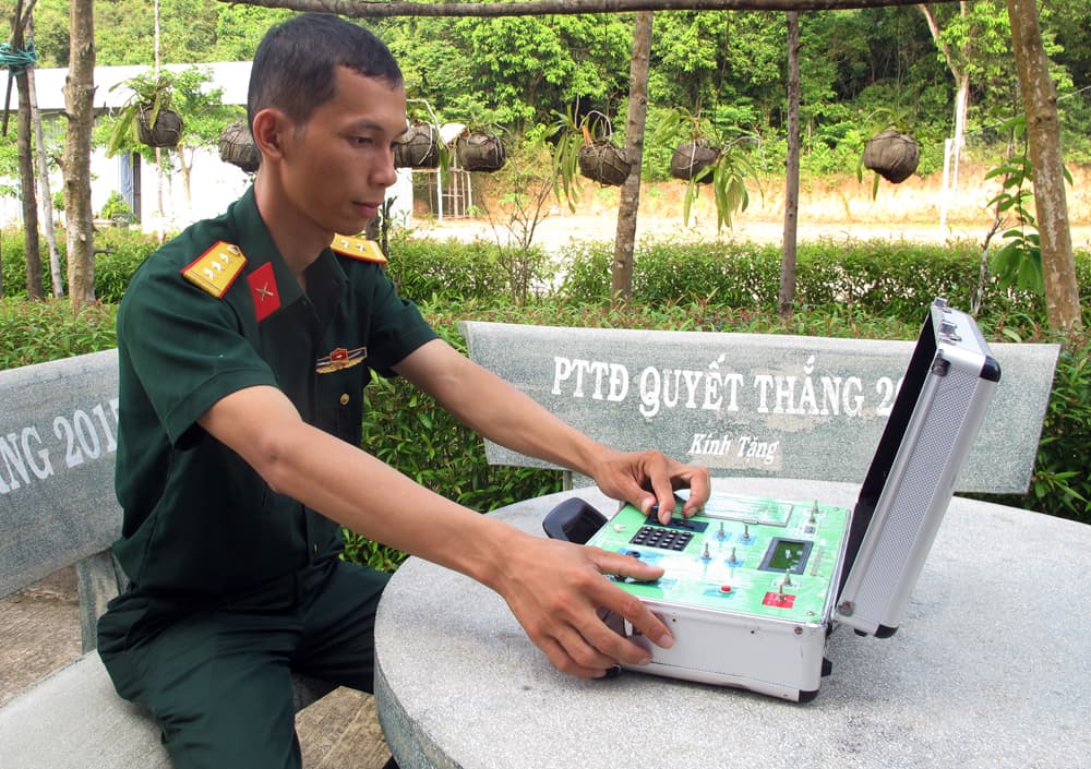 Chiếc máy giúp xác định mục tiêu địch trong 1 giây