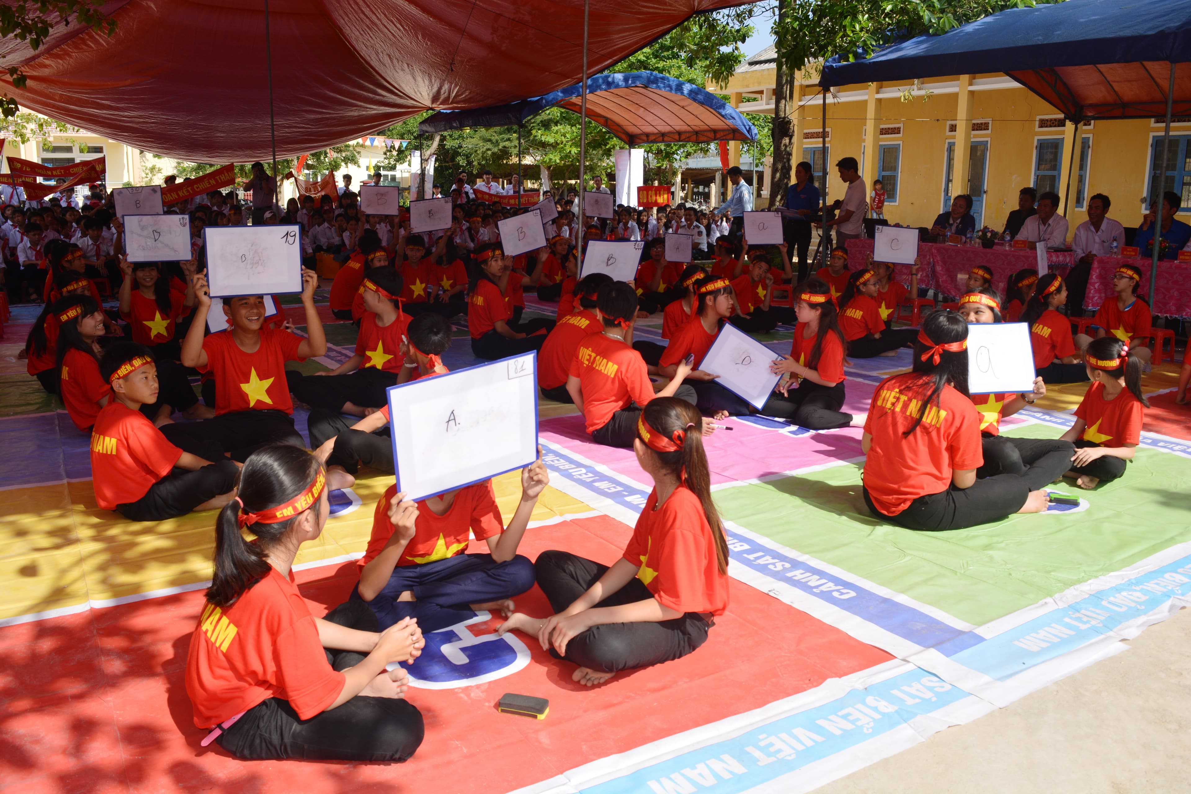 Sôi nổi cuộc thi “Em yêu biển, đảo quê hương”
