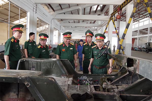 Nâng cao chất lượng toàn diện công tác kỹ thuật xe-máy quân đội