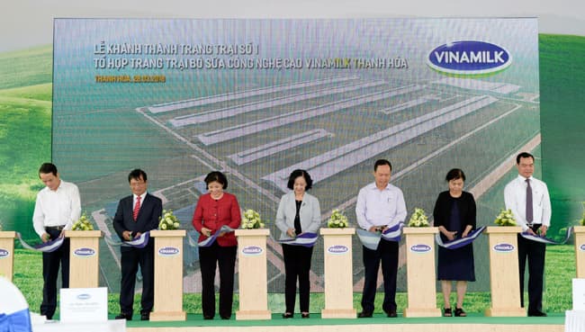 Khánh thành Trang trại số 1 thuộc Tổ hợp trang trại bò sữa công nghệ cao Vinamilk Thanh Hóa