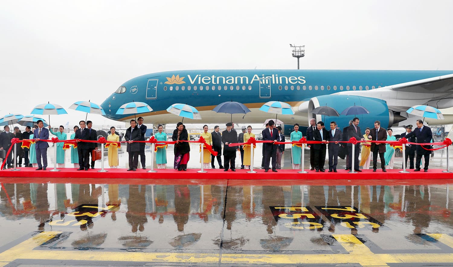 Vietnam Airlines tiếp nhận máy bay hiện đại Airbus A350-900 thứ 11