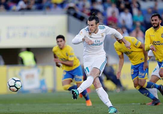 Vòng 30 La Liga: Real thắng Las Palmas, Barca hòa Sevilla