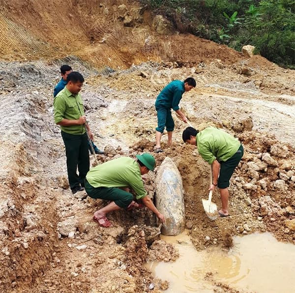 Trả lại bình yên cho đất