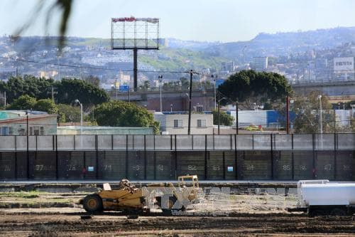 Quan hệ Mỹ - Mexico căng thẳng sau quyết định triển khai quân đội tại biên giới chung