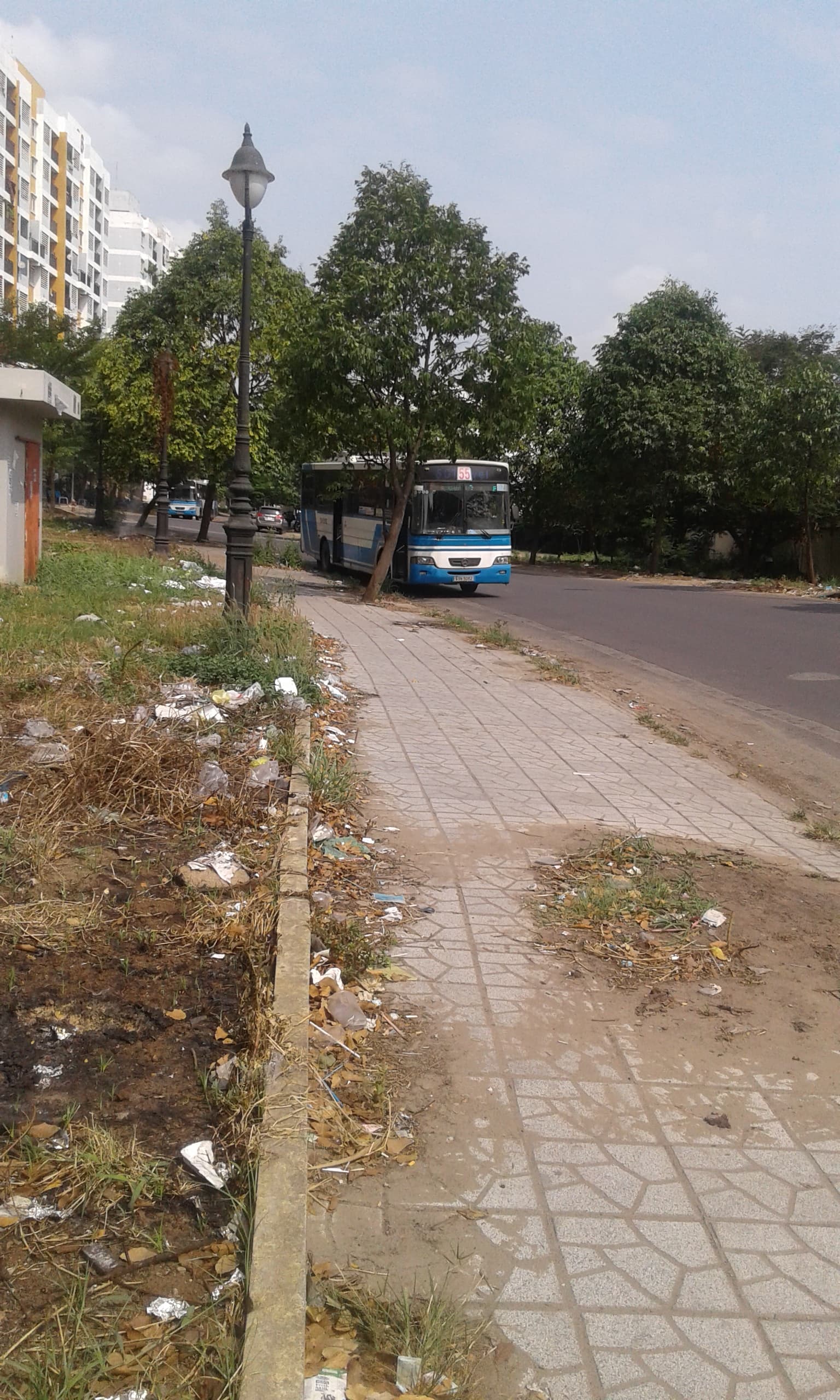 Mất vệ sinh ở điểm dừng, đỗ xe buýt