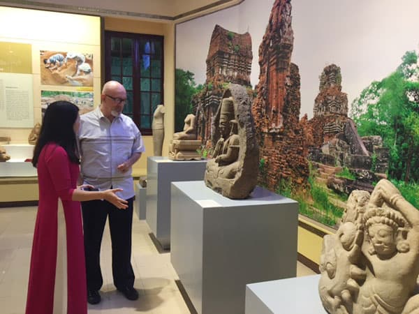 Trưng bày gần 300 hiện vật tại triển lãm “Báu vật khảo cổ học Việt Nam”