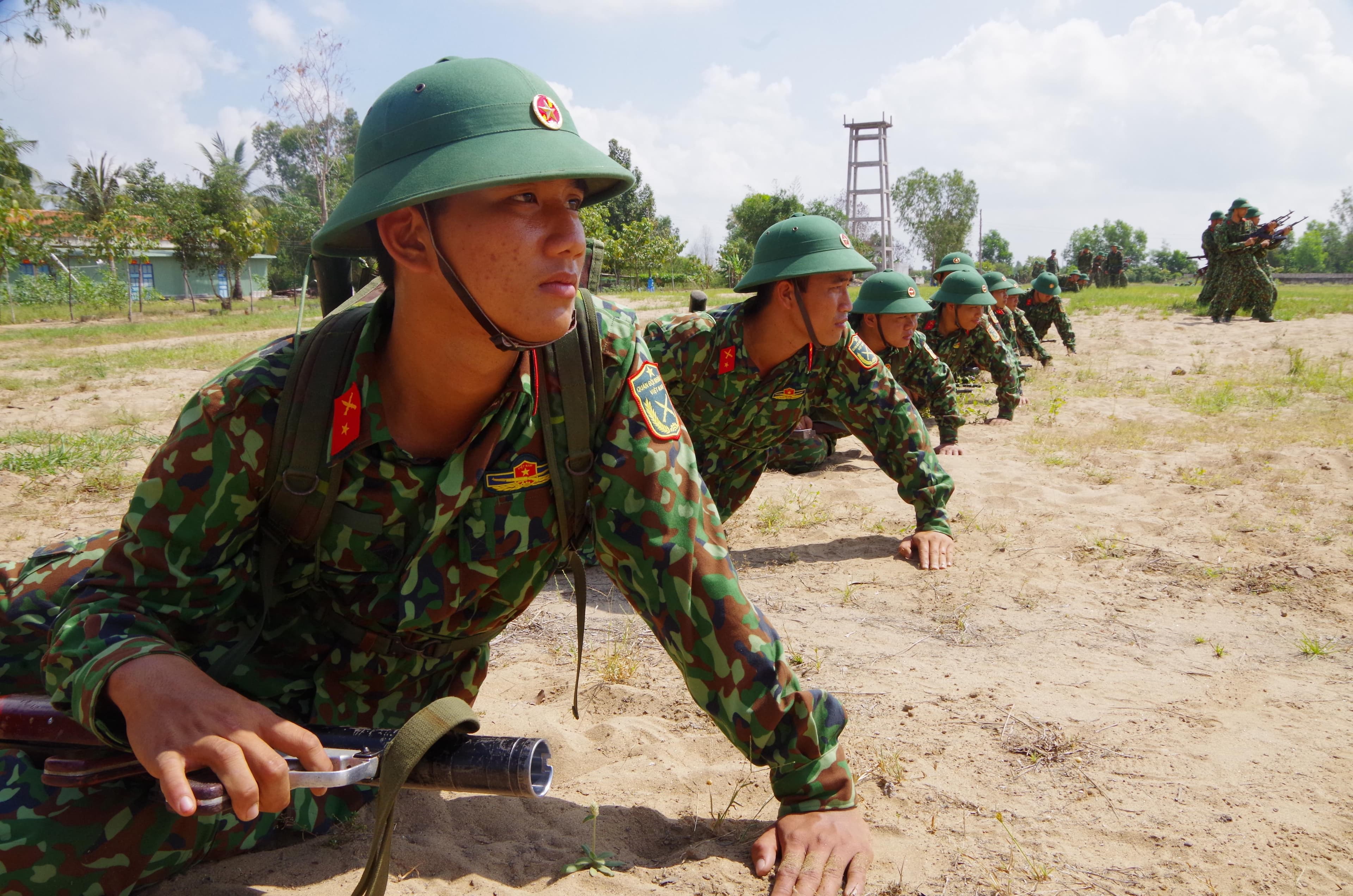 Thêm nỗ lực luyện rèn, yêu mến đơn vị...
