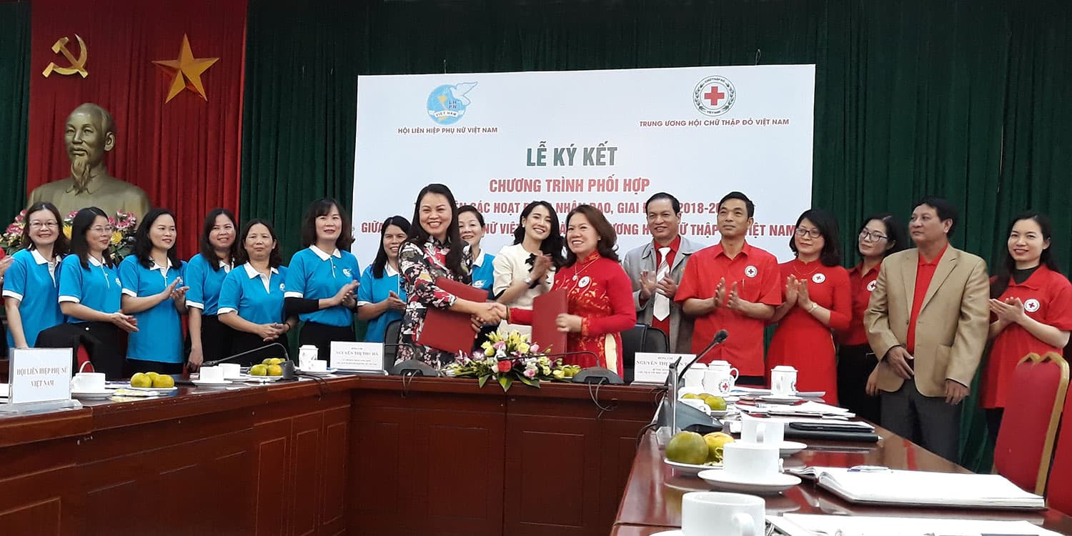 Hỗ trợ sinh kế cho phụ nữ nghèo vùng biên giới