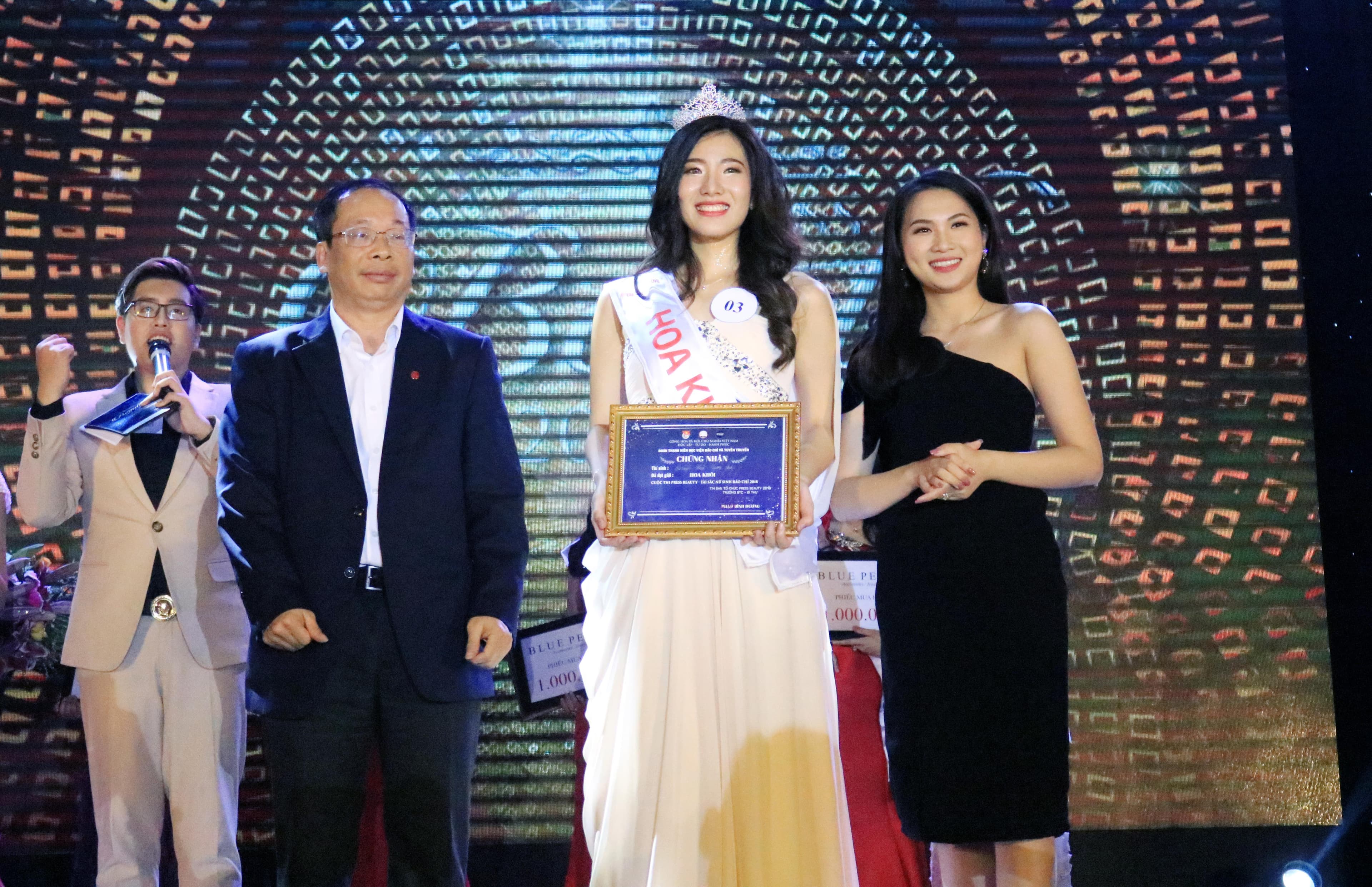 Chung kết cuộc thi Tài sắc nữ sinh Báo chí 2018