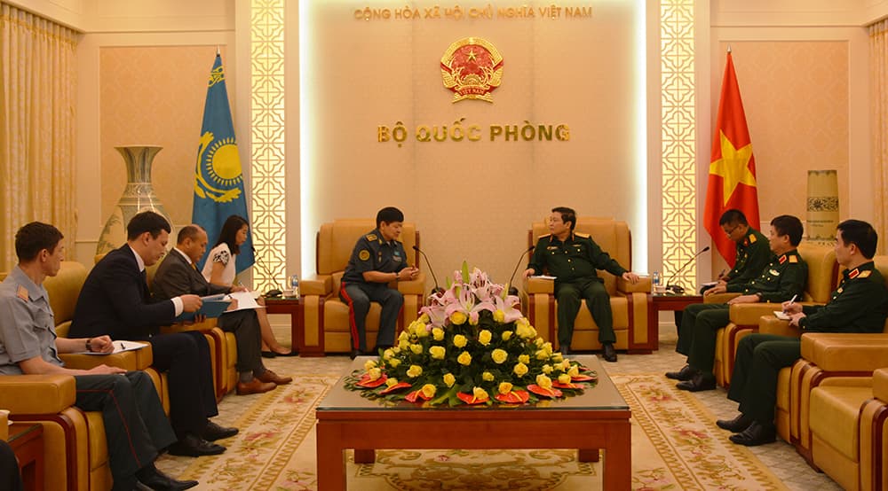 Thúc đẩy hợp tác quốc phòng Việt Nam-Kazakhstan