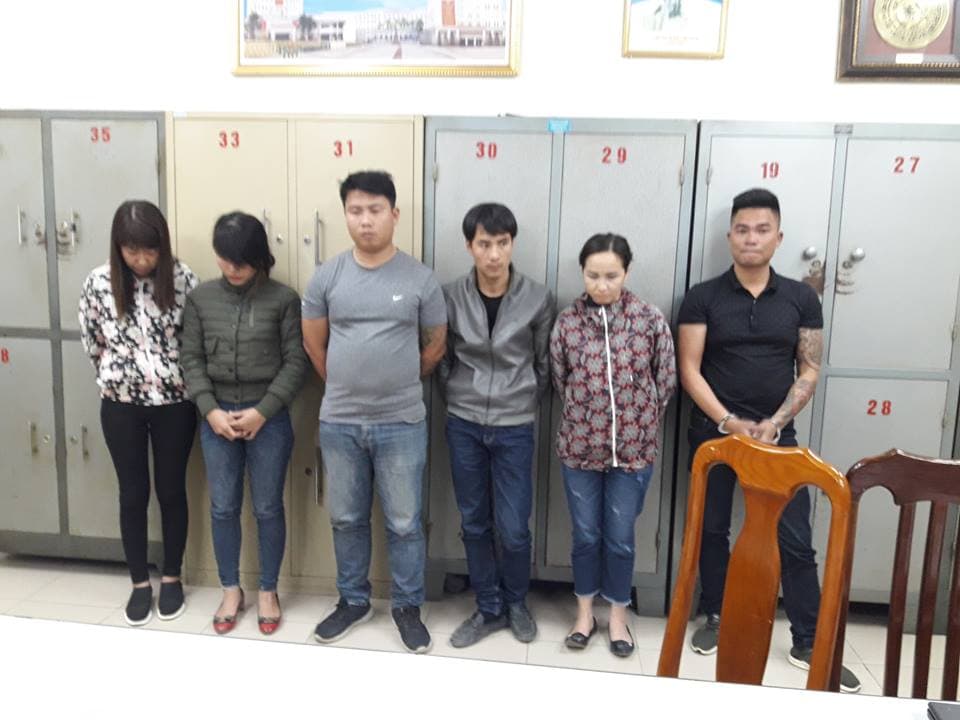 Bắt nhóm đối tượng lừa đảo việc xin làm, chiếm đoạt tài sản