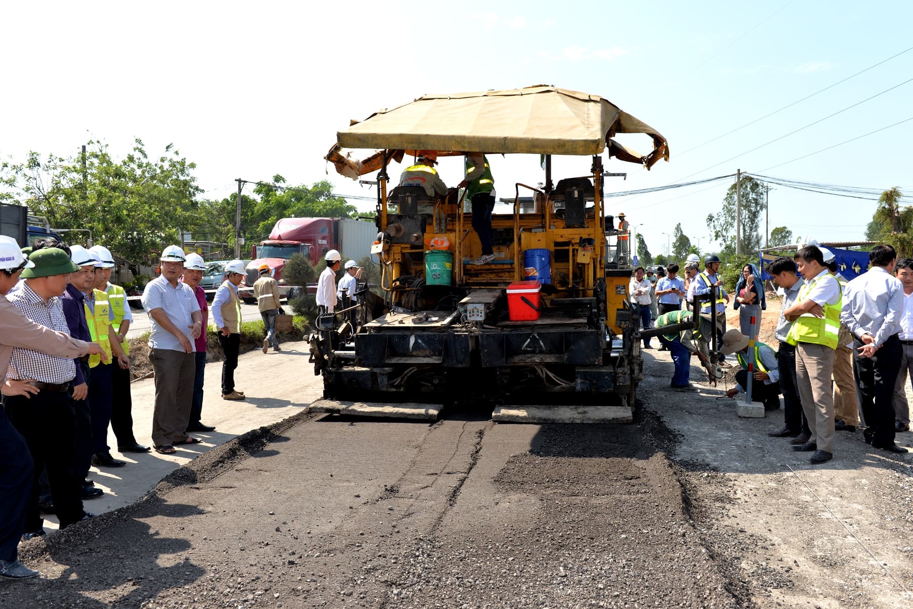Hiệu quả từ công nghệ cào bóc tái sinh sửa chữa đường