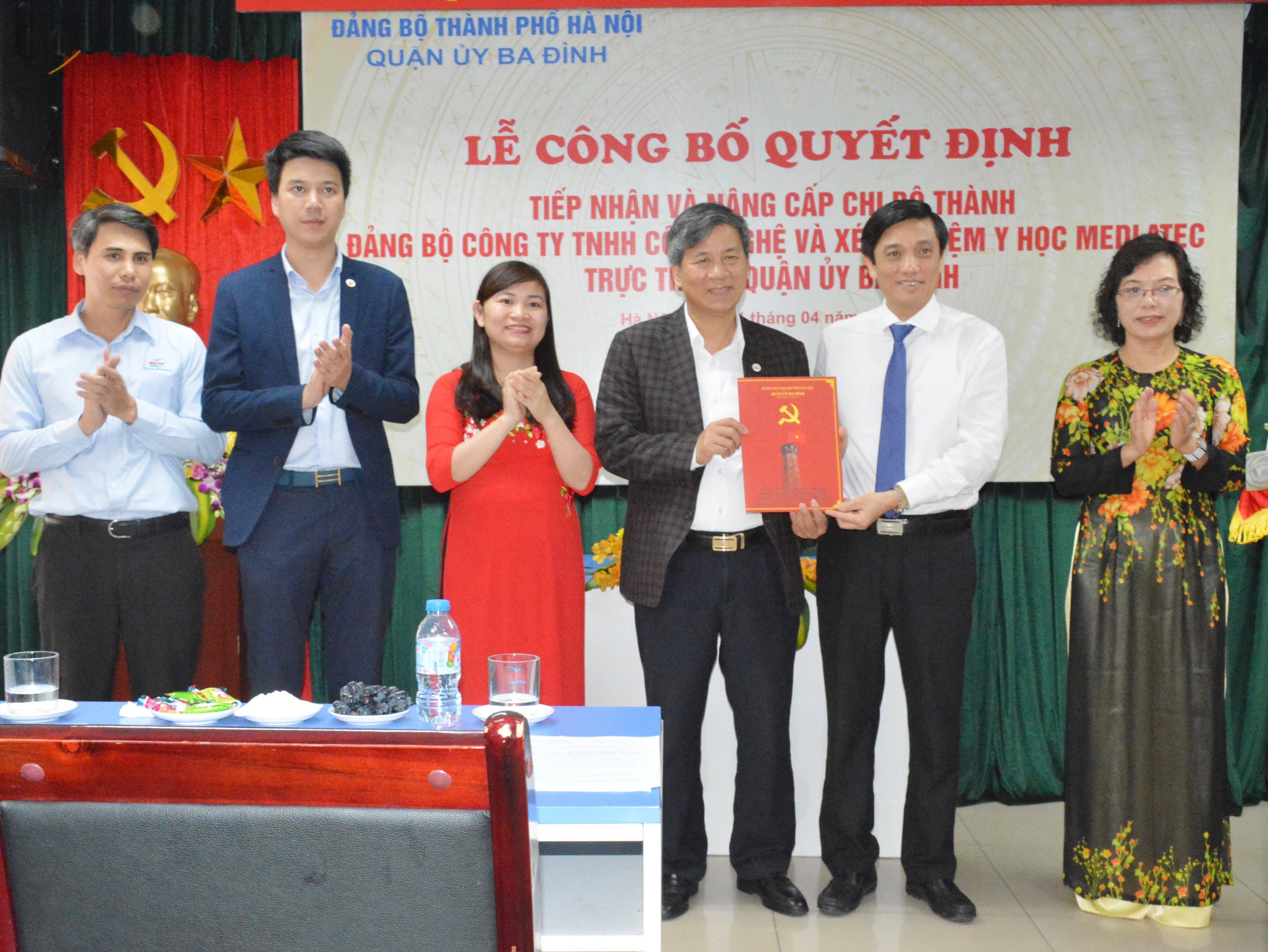 MEDLATEC công bố quyết định nâng cấp chi bộ thành Đảng bộ cơ sở trực thuộc Quận ủy Ba Đình