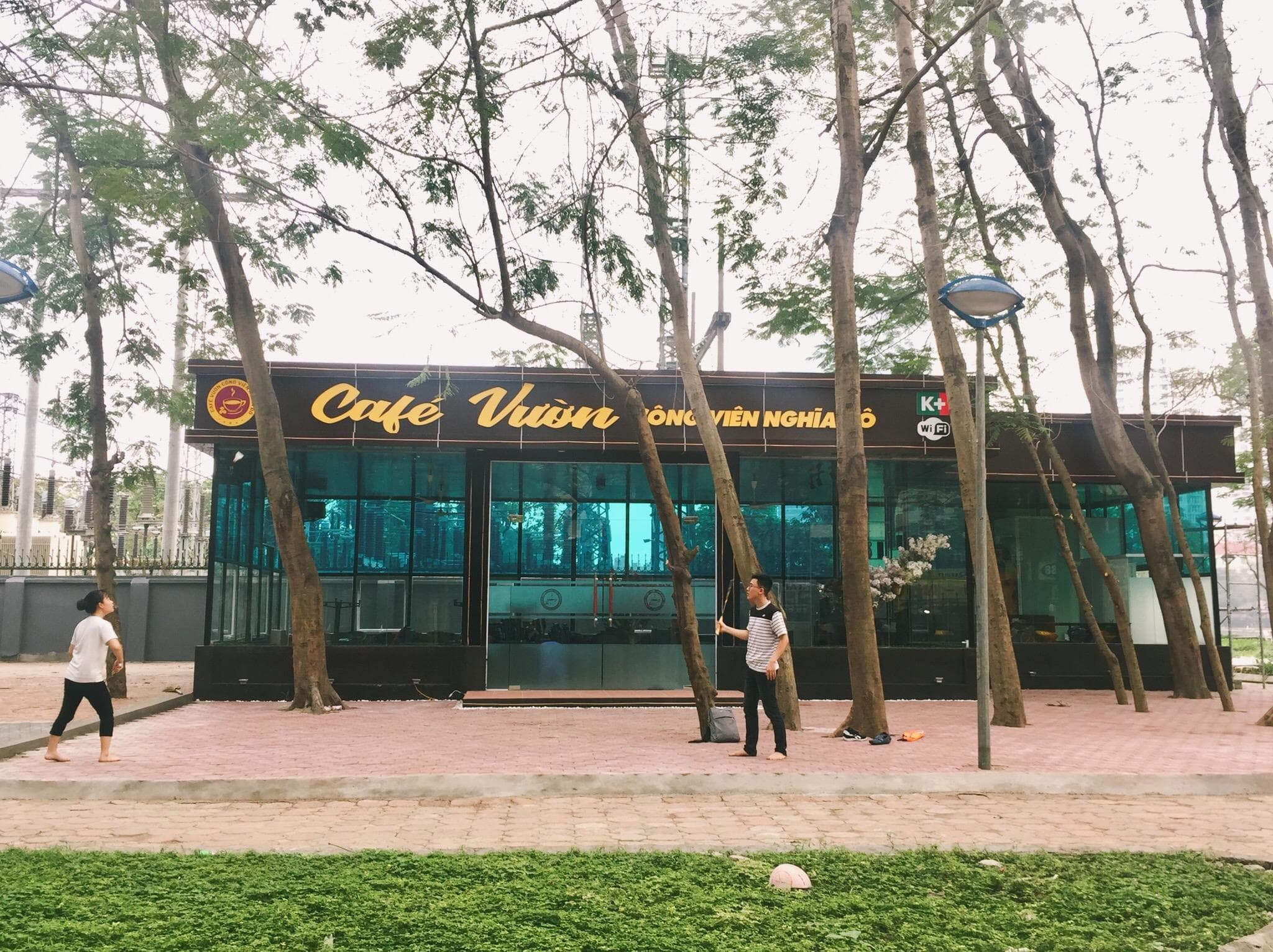 Còn đâu sân chơi?