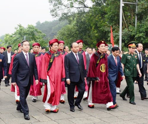 Giỗ Tổ Hùng Vương-Lễ hội Đền Hùng 2018: Muôn triệu trái tim hướng về Đất Tổ